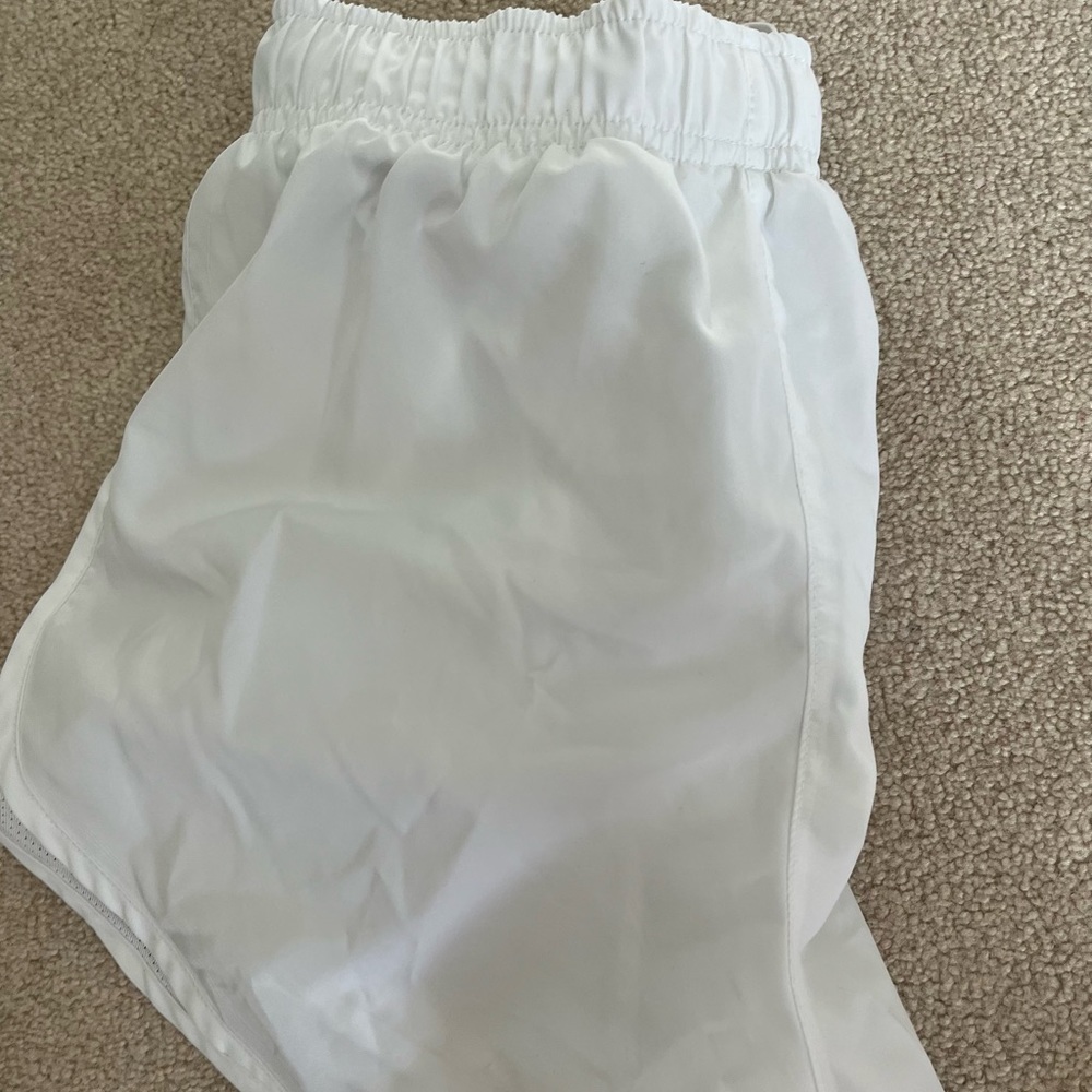 white nike shorts